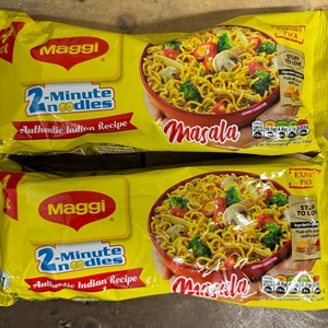 Nouilles instantanées au poulet M-a-g-g-i 77g, rapides et faciles à préparer en 3 minutes, saveur authentique de soupe au poulet, populaire en Asie - Product Image 6