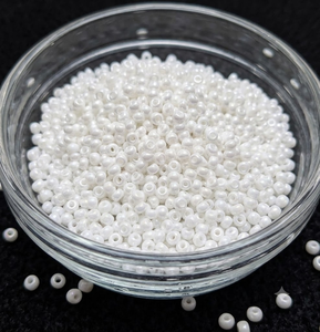 Jaunty 8'0 Round White Glass <b>Seed</b> Beads Bulk <b>Pack</b> for Jewelry Making - Product Image 1