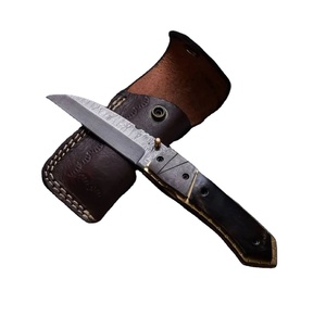 Navaja de bolsillo plegable de acero de Damasco forjada a mano, con bloqueo interno OEM, patrón único personalizado, mango de cuerno negro, grado industrial - Product Image 1