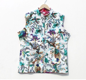 New Arrival Boho Quilted <b>Jacket</b> for <b>Women</b> Handmade Patchwork Coats Front Open Design Cotton Material <b>Short</b> Length Indian Style - Product Image 1