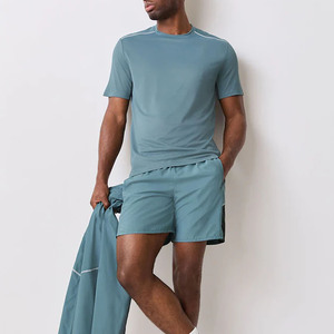 Camiseta de cuello redondo para hombre, manga corta, tejida, lisa, informal, para uso diario, con logo personalizado, proveedor mayorista de Pakistán y China, personalizable. - Product Image 4