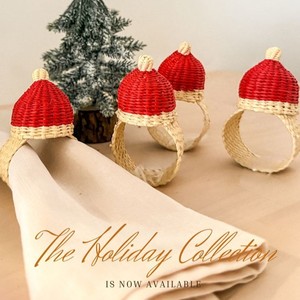 Anillo para Servilletas con Diseño de Gorro de Santa Claus, Tejido a Mano con Ratán Ecológico, Decoración Navideña Creativa y Premium para la Mesa, Accesorio Rústico para la Cena Navideña - Product Image 1