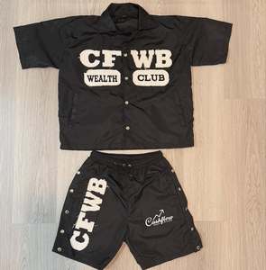 Conjunto de dos piezas para hombre, superventas al por mayor 2026: Chaqueta cortavientos y pantalón corto reflectante de nailon con cremallera, personalizable. - Product Image 2