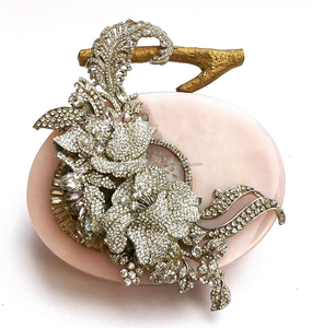 Artisanat de luxe Pochette en nacre pour femme Sac à main Offre Spéciale pour mariages et fêtes Style Golfe Bahreïn - Product Image 2