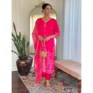 <b>Women's</b> Straight <b>Suit</b> Set with Printed French Crepe Kurti Pant and Dupatta - Product Image 5