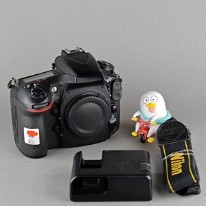 กล้องมิเรอร์เลส OEM D810 36MP มือสอง เซ็นเซอร์ CMOS ฟูลเฟรม รองรับ SD การ์ด ราคาถูก ถ่ายวิดีโอ 4K พร้อมระบบกันสั่นภาพ ภาพคมชัด แบตเตอรี่ลิเธียม - Product Image 5