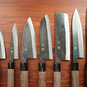 Cuchillo de Cocina Gyuto Tosa-uchihamono, Hoja de Acero al Carbono, Mango de Madera, Ambidiestro, Ecológico, Construcción Forjada en Japón - Product Image 1