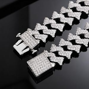 Pulsera de eslabones cubanos con diamantes de moissanita de corte brillante redondo VVS, joyería personalizada estilo hip hop para uso unisex. - Product Image 2