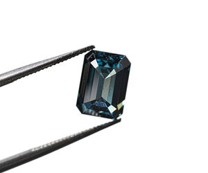 Diamante Cultivado en Laboratorio CVD de Corte Esmeralda Azul Intenso de 2.0 Ct, Claridad VVS-VS, Certificado IGI, Color Fantasía - Product Image 4