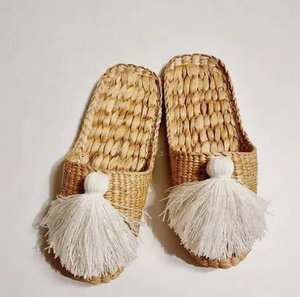 Pantoufles d'été légères antidérapantes en jacinthe d'eau faites à la main pour une vie décontractée – 99GD Vietnam – Meilleures ventes 2024 - Product Image 2