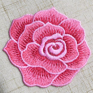 Parche Bordado con Diseño de Flores, Tela de Sarga, Diferentes Colores Nuevos, Material Suave Personalizado, Último Diseño, Nuevo Parche Bordado - Product Image 3