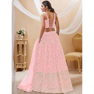 Conjunto de Lehenga Choli para Dama de Honor Talla Grande en Georgette con Lentejuelas Rosa Deslumbrante - Product Image 4