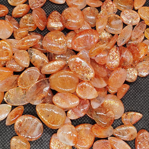 Piedra Preciosa de Sunstone Naranja Arcoíris Natural de Alta Calidad, Pulida, de Origen Africano, en Forma Mixta, Cabujón Suelto - Product Image 1