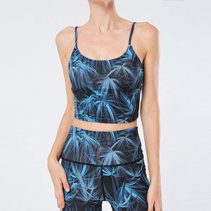 Ensemble de yoga pour femmes le plus vendu, sur mesure, à motif uni, léger et disponible en grandes tailles, avec design sans manches - Product Image 1