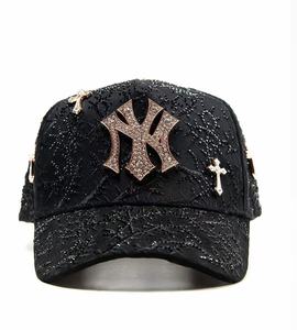 Casquette Dandi en gros – Qualité supérieure, broderie personnalisée, 5 panneaux, style satiné et suédé, unisexe, streetwear - Product Image 1