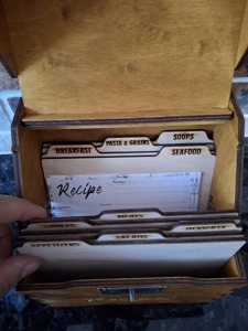 Caja de recetas de madera, caja de recetas personalizada, caja de recetas y tarjetas, separadores de recetas, regalo para esposa, organizador de recetas, almacenamiento de cocina - Product Image 3