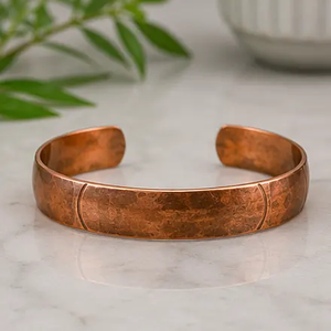 NEHA ENTERPRISES - Brazalete de Cobre Ajustable Hecho a Mano, Clásico y de Lujo, con Personalización - Colección de Regalos Kada - Product Image 2