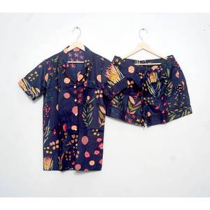 Conjunto de pijama de algodón 100% hecho a mano en India, transpirable, estampado a mano, estilo vintage, ropa de dormir corta para mujer. - Product Image 3