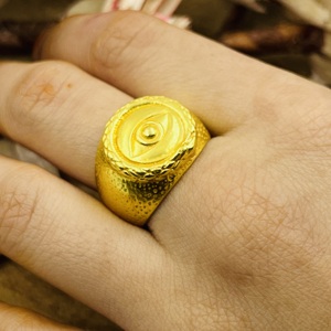 Bague œil porte-bonheur en laiton au design tendance, bague chevalière gothique, bague en laiton pour femme, œil tribal plaqué or 18 carats pour la vente en gros/OEM de bijoux - Product Image 2