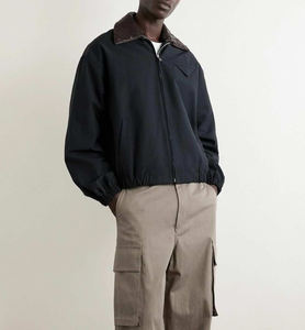 Blouson unisexe en toile mélangée coton pour femmes et hommes, style aviateur vintage, avec col en cuir intrecciato amovible, en PU - Product Image 3