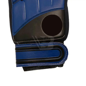 Wholesale Professional Goalkeeper Gloves Top Trending Breathable Latex PU Leather for Football Training in Outdoor Sport Scenes - Product Image 6
