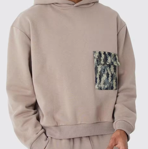 Conjunto de Sudadera con Capucha y Pantalones Cargo con Parches de Camuflaje para Hombre, Ropa Deportiva Casual de Dos Piezas, Logotipo Personalizado - Product Image 4