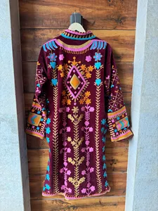 เสื้อแจ็คเก็ตยาวกำมะหยี่สีม่วงพรีเมียม ปักลายดอกไม้สไตล์โบฮีเมียน แขนยาว คอตั้ง สไตล์ชาติพันธุ์ เสื้อคลุมฤดูหนาว - Product Image 5