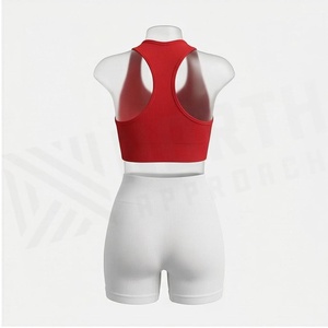 Ensemble de yoga 2 pièces North Approach : Haut dos nageur rouge et short blanc taille haute côtelé sans couture – Tenue de sport - Product Image 2