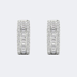 Pendientes de aro Huggie de triple fila con conjunto mixto de circonitas baguette y redondas de 4.30 CTW - Product Image 2