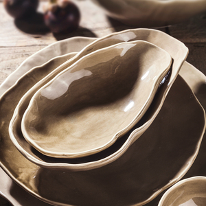 Nouvelle conception 2024 Yayu – Assiettes en céramique irrégulières originales, plats à soupe, assiettes à pâtes et salades, vaisselle en céramique épaisse et abordable, assiette de table en céramique - Product Image 4