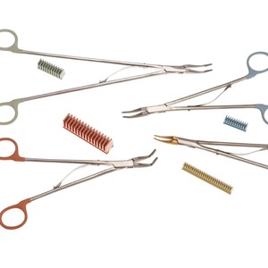 คีมหนีบ WECK HEMOCLIP ขนาด 10.75 นิ้ว แบบมาตรฐาน ทำจากเหล็กกล้าไร้สนิม ใช้สำหรับผูกหลอดเลือดด้วยมือ ยี่ห้อ Hosanna Surgical - Product Image 2