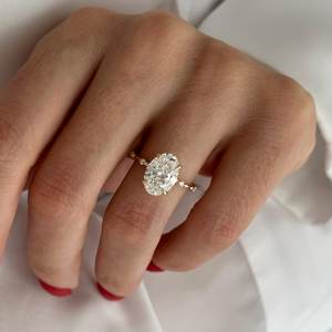 Anillo de Compromiso con Diamante Cultivado en Laboratorio de 3 Quilates, Corte Ovalado, Claridad VS1, Inspirado en la Naturaleza, en Oro de 14k, Anillo Minimalista y Elegante, Certificado por IGI - Product Image 2