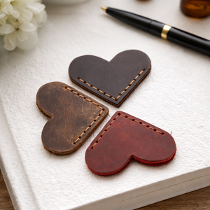 Marcapáginas de Cuero Genuino en Forma de Corazón, Personalizado y Colorido - Accesorios de Lectura Promocionales al por Mayor y Material Escolar - Product Image 3