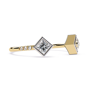 Bague de fiançailles moderne en or 10 carats avec diamant de laboratoire taille émeraude géométrique, sertie de griffes et ornée d'accentuations latérales, certifiée IGI pour femme - Product Image 1
