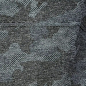 เสื้อฮู้ดผู้ชายลายพรางแบบซิป ผ้าฟลีซ ทรงปกติ ระบายอากาศได้ดี เหมาะสำหรับใส่ลำลองในฤดูใบไม้ร่วง - Product Image 6