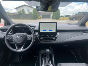 Toyota Corolla Hybride d'occasion 2.0L Teamplayer Berline Automatique Faible Kilométrage Économe en Carburant Conduite à Gauche Véhicule d'Exportation - Product Image 6