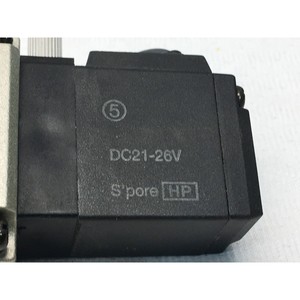 Vanne solénoïde SMC VP542-5GSC-02AF BAS - Équipements et pièces semi-conductrices d'occasion fiables à l'échelle mondiale - Product Image 3