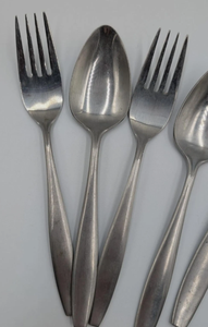 Prix ​​tentatif : Cuillère en acier miroir, design de luxe, pour usage domestique, hôtelier et repas, fabrication artisanale, vente en gros - Product Image 3
