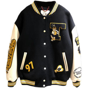 Chaqueta Varsity Corta para Hombre con Parches de Chenilla Personalizados, Bordados, Mangas de Cuero Genuino y Diseño Letterman - Product Image 2
