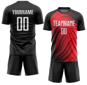 เสื้อฟุตบอลแบบแห้งเร็ว พิมพ์ลายแบบซับลิเมชั่น ระบายอากาศได้ดี เป็นมิตรกับสิ่งแวดล้อม ผลิตจากโพลีเอสเตอร์ 100% ป้องกันแบคทีเรีย ชุดทีมเต็มรูปแบบ สำหรับผู้ชาย พร้อมโลโก้แบบกำหนดเอง - Product Image 3