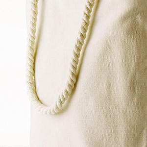 กระเป๋าผ้าแคนวาสขนาดใหญ่พิเศษแบบมีหูหิ้วเชือก พิมพ์ลายตัวอักษรโลโก้ตามสั่ง ทนทาน ใช้ซ้ำได้ เหมาะสำหรับใส่ของไปชายหาดหรือช้อปปิ้ง - Product Image 3