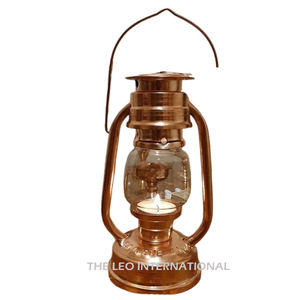 Lanterne vintage pour le camping, lampe d'extérieur, revêtement or rose, en béton, pot à bougie unique, lanterne à bougie pour décoration traditionnelle - Product Image 1
