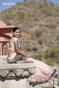 Ensemble Lehenga et Choli-Dupatta en Soie Manipuri de Haute Qualité avec Bordure Imprimée à Motifs Animaux et Jupe Évasée Can-Can – Exportateur Indien - Product Image 6