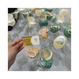 Verres à vin faits à la main en coquillages marins, finition naturelle en coquille de conque, décoration d'intérieur, artisanat sur le thème de la nature - Product Image 1