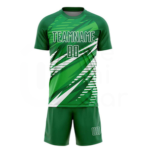 Tenue de football personnalisée respirante et légère pour adulte, uniforme d'équipe de soccer avec impression de logo et numéro sur mesure, 100 % polyester de haute qualité - Product Image 3