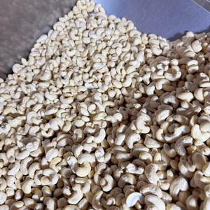 Cashew Kernels SANTIGO Cashew <b>Nuts</b> Custom Packaging Kaju In Bulk <b>Nuts</b> Kernels - Product Image 3