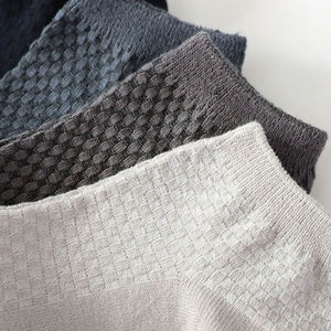 Calcetines Deportivos Cortos Personalizados para Hombre, Cómodos, de Poliéster, Antibacterianos, Nueva Llegada, Venta al Por Mayor en Pakistán - Product Image 3