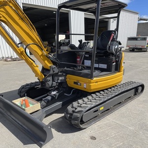 Achetez une mini-excavatrice de qualité supérieure de 3,5 tonnes, livraison rapide, excavatrice sur chenilles pour la ferme, prix de gros, moteur puissant, design compact - Product Image 5