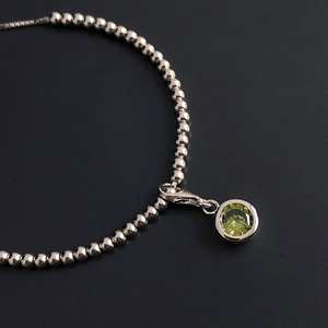 Bracelet à breloques en argent sterling avec pierre de naissance de août (peridot), cadeau pour femme - Product Image 6