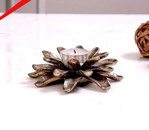 Portavelas de Metal de Alta Calidad, Estilo Clásico, Diseño de Copo de Nieve, Color Plateado, Decorativo para el Hogar - Product Image 2